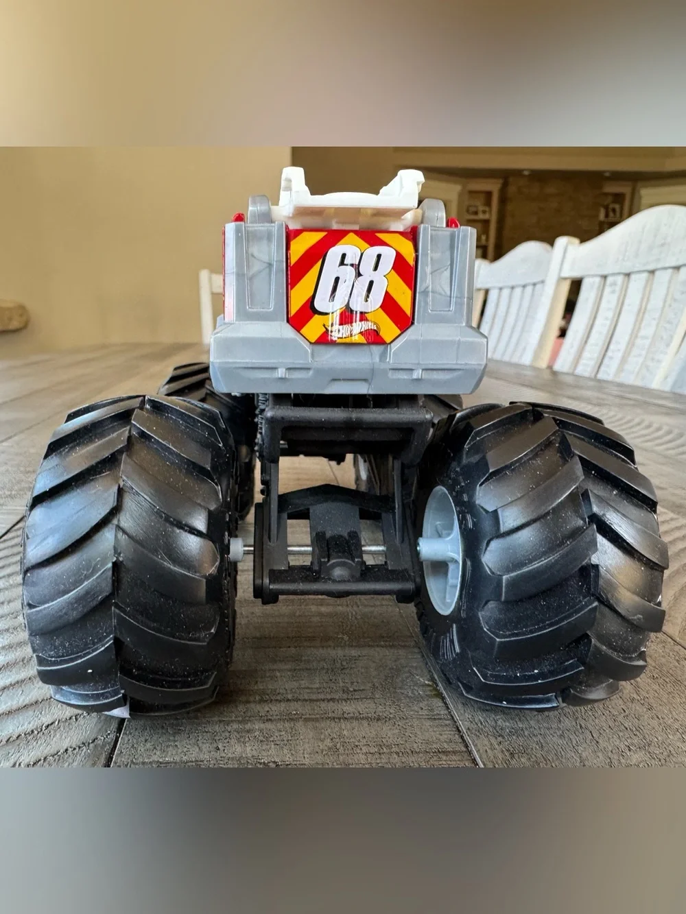 Hot Wheels Monster Truck - 5 Alarm Fire Truck